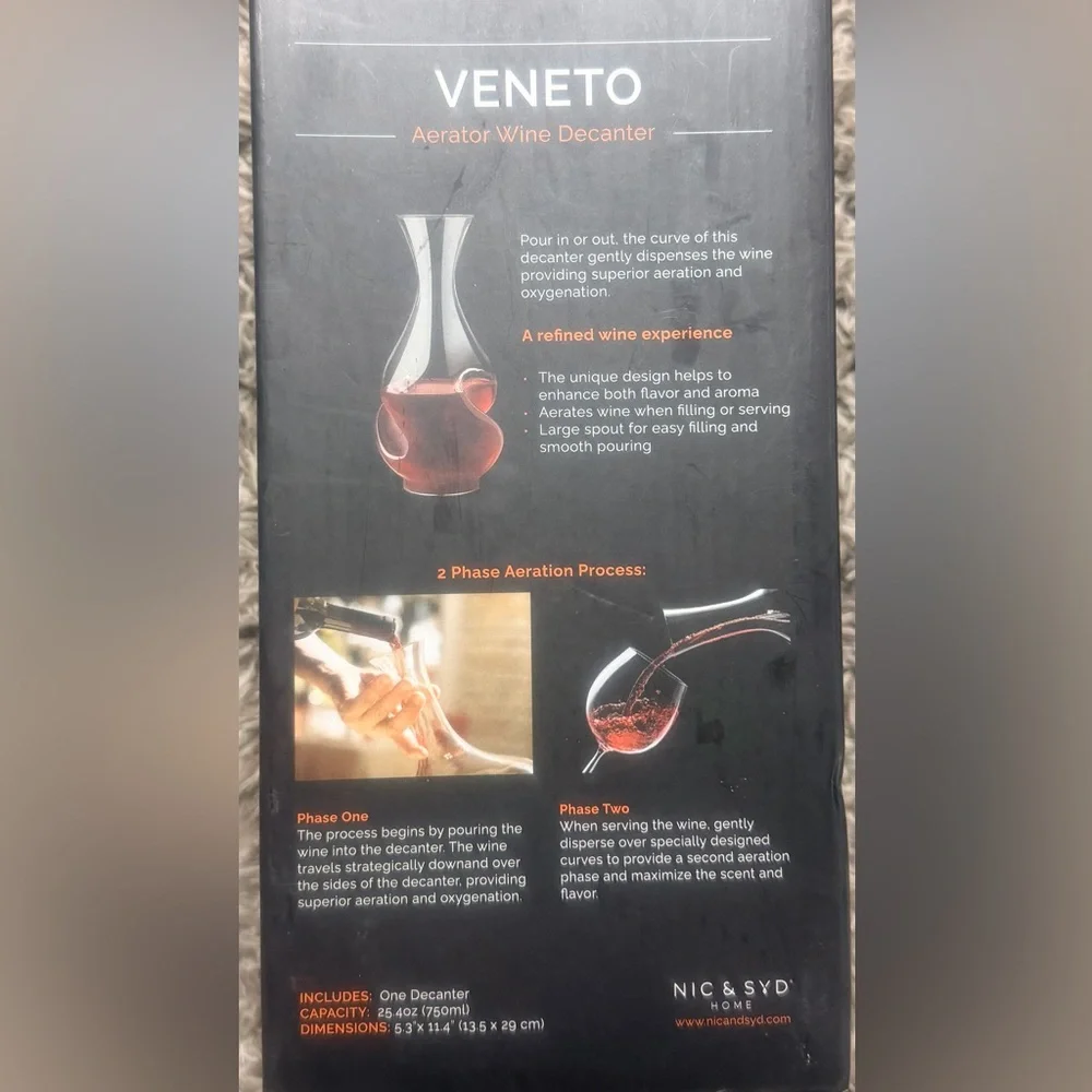 Nic & Syd Veneto Aerator Wine Decanter NEW